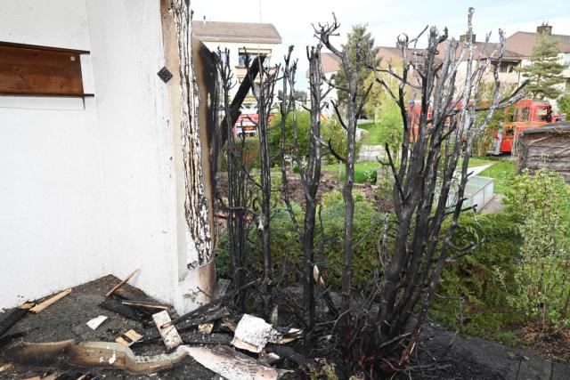 Gossau: Feuer greift von Hecke auf Haus über