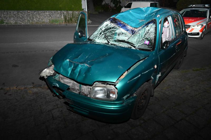 Diepoldsau: Zwei schwerverletzte Personen nach Unfall - Führerflucht