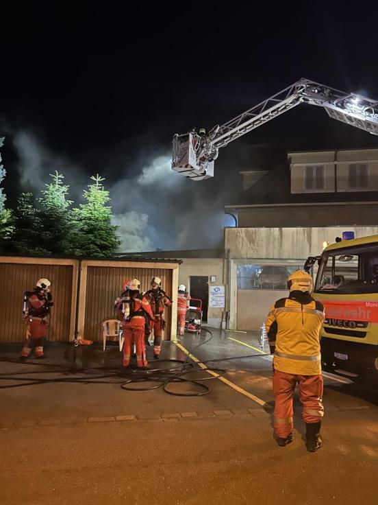 Dübendorf: Brand verursacht hohen Sachschaden