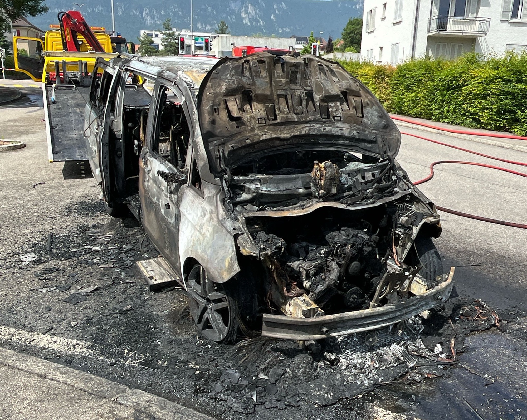 Solothurn: Personenwagen gerät in Brand - niemand verletzt Solothurn: Personenwagen gerät in Brand - niemand verletzt